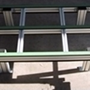 nastro trasportatore in penombra min